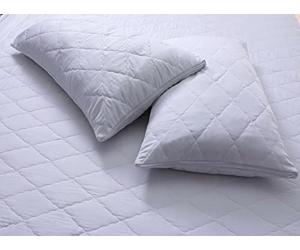 Luxury Quilted 2 Pack Pillow Protector Cases With Zip Closing Hypoallergenic Cover Polycotton Breathable Soft Enclosure White (50 x 70 cm)