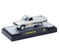 M2 Machines Auto-Thentics 1977 Datsun Pickup in White R108 26-10