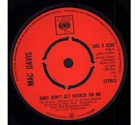 Mac Davis - Baby Don't Get Hooked On Me