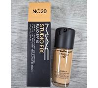 MAC Studio Fix Fluid SPF15 24hr Matte Foundation + Oil Control | NC20 | 30ml/1fl