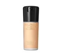 MAC Cosmetics Studio Radiance Serum-Powered Foundation hydrating foundation shade NC18 30 ml