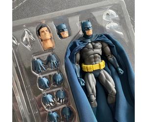 Mafex Batman Hush Blue Version 105 Comic Medicom Action Figure