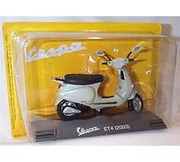 MAIST0 055 ET4 2003 Beige & White vespa Vehicle 1.18 scale diecast model