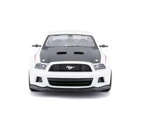 Maisto M31506 1:24 2014 Ford Mustang Street Racer, Assorted Colours, Blanco, 31506W