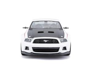 Maisto M31506 1:24 2014 Ford Mustang Street Racer, Assorted Colours, Blanco, 31506W