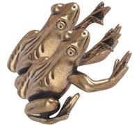 MALUGOGO 2pcs Vintage Brass Frog Tea Pet Figurines Compact Frog Ornaments for Desktop Office Tea House Decoration Safe Tasteless Material Unique Garden and Study Decor