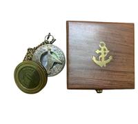 Maritime treasures Vintage Brass Pocket Compass with Chain and Wooden Gift Box Classic Nautical Navigation Compass for Hiking, Camping, Sailing and Collectors