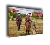 Mars Figures 32043-1/32 - Soviet Border Guards WW II 15 Figures