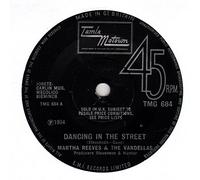 Martha Reeves & The Vandellas - Dancing In The Street