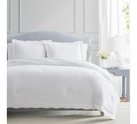 Martha Stewart - King Duvet Cover Set, Crisp & Smooth Bedding with a Cotton Percale Lightweight Feel, Reversible 3 Piece Bed Set with Matching Pillowcases (Simple Scallop Pink)