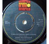 Mary Macgreggor - Torn Between Two Lovers-7" 45