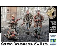 Masterbox 1:35 Scale German Paratroopers WWII Construction Kit (Grey)