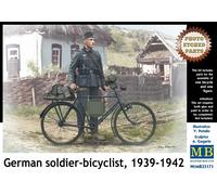 Masterbox 1:35 Scale German Soldier on Bike, 1939-1942 Figure