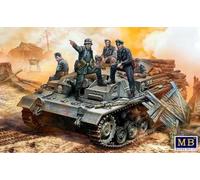 Masterbox 1:35 - German StuG III Crew (Behind the forest!)