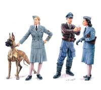 Master Box MB3557 - 1/35 Woman At War: Germany, Luftwaffe Helferi - New