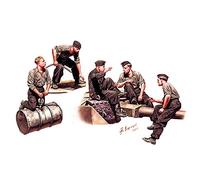 Masterbox 1:35 Scale German Tankmen, WWII Era Figure, 25 x 25 x 51 millimetres
