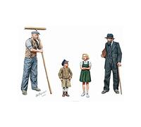 Masterbox 1:35 Scale Peasants Western Europe WWII Era Assembly Parts, 25 x 25 x 51 millimetres