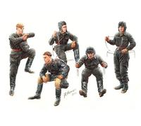 Masterbox 1:35 Scale Soviet Tank Crew 1943-1945 Assembly Parts, 5.08 x 2.54 x 2.54 cm