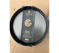 Master Class Crusty Bake Non-Stick Perforated Fluted Round Quiche Tin - 25cm