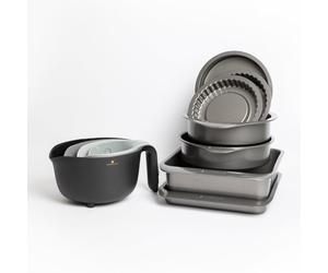 MasterClass Set of GIft-Boxed Smart Space Stacking Non-Stick Cake Baking Set 7 Piece, Smart Space Four Piece Bowl Set in Black Masterclass Black