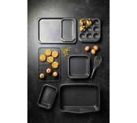 MasterClass Smart Space Seven-Piece Stacking Non-Stick Baking & Roasting Set in Black Masterclass Black