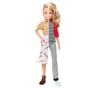 Mattel CREATABLE WORLD GGT67 Deluxe Character Kit Customisable Doll, Creative Play for All Kids 6 Years Old and Up, Blonde Wavy Hair