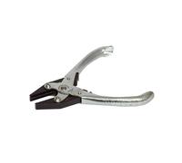 Maun Flat Nose Pliers Serrated Jaw 160Mm (6.1/4In) in Silver Maun Silver