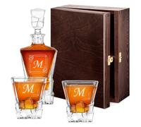 Maverton Personalised Whiskey Decanter and 2/4/ 6 Glasses for Man - Elegant Whiskey Set with Engraving - Ice Cubes Model - Stylish barware for Birthday - for Whisky connoisseurs - Letter
