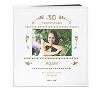 Maverton Photo Album - Engravable white cover with a photo frame - 60 black pages - Birthday present for woman - Up to 240 images in multiple sizes - Personalized gift - Arrows