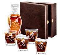 Maverton Whiskey Decanter Set of 4/6 Glasses - You can Personalise Tumblers as Gift - 700 ml Universal Carafe - Gift for Ladies and Gentlemans - Hearts