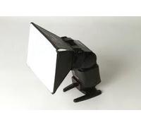 Maxsimafoto - Universal Soft Box Flash Diffuser for Nikon SB24, SB25, SB26, SB28, SB28DX, SB50DX, SB80DX, SB700, SB800, SB600.