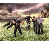 Masterbox 1:35 Scale German Tankmen, Kursk 1943" Figure