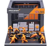 McLaren Pit Stop F1 Diorama Car Norris MCL38 Tire Change Scale 1/43 Bburago
