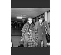 Media Storehouse Joni Mitchell Arrives at Heathrow Print December 1969 - Poster Print A2 (59.4 x 42cm) (21321389)