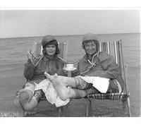 Media Storehouse Julie Walters and Victoria Wood 1986 Print - Print 10"x8" (25x20cm) (21868972)