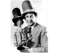 Media Storehouse Poster Print A2 (59.4 x 42cm) - Ken Dodd with the Diddy Men Print Circa 1982 (21884186)