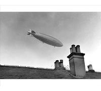 Media Storehouse R101 Airship Over Birmingham, Late 1929 - Print - Print 10"x8" (25x20cm) (10160326)