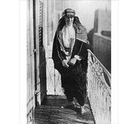 Media Storehouse T E Lawrence Print - The Uncrowned King On Governors Balcony In Jerusalem - Print 10"x8" (25x20cm) (11802374)