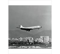 Media Storehouse Vickers VC10 C1 XR808 RAF Transport Command Print 1968 - Print 10"x8" (25x20cm) (14221138)