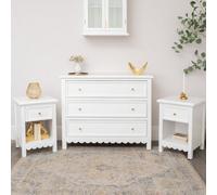 Melody Maison Large Scalloped 3 Drawer Chest Of Drawers & Pair Of Bedside Tables - Staunton White Range
