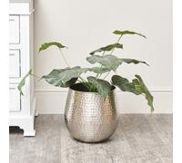 Melody Maison Medium Silver Hammered Metal Planter