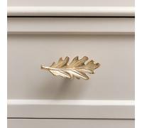 Melody Maison Shiny Gold Oak Leaf Drawer Knob
