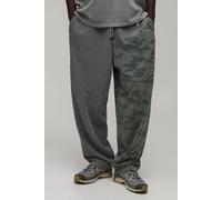 Men's Balloon Fit Camo Washed Loopback Jogger | Khaki | Size Medium | BOOHOOMAN