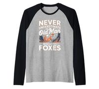 Mens Never Underestimate an Old Man Who Loves Foxes Raglan Baseball Tee