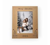 Merry Christmas 2024 Photo Frame - Wooden Oak Frame for 5x7" or 4x6" Photos - Family Memories Gift (6x4" Portrait)