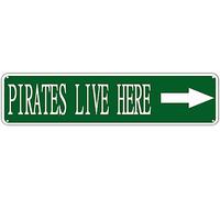 Metal Tin Sign Pirates Live Here Green Funny Metal Signs Vintage Sign Retro Tin Signs Aluminum Metal Sign for Bedroom Kitchen Garden Wall Bab Club Coffee Hanging Sign Home Decor 4x16 Inch