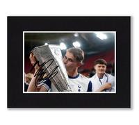 Micky Van De Ven -Tottenham Hotspur 2025 Europa League Final Signed 8x6 Inch Mounted Photo Print With Pre Printed Signatures That Would Make A Great Gift For Any Fan And Is Ready To Be Framed.