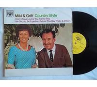 Miki & Griff - Country Style