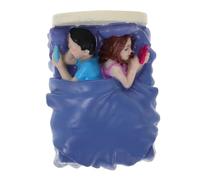 Milisten Miniature Garden Dolls Couple Bed Ornament with Smartphones Therapy Figurine for Home Bedroom Decor Craftsmanship Creativity Enhancer for Dollhouse Accessories