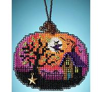 Mill Hill Counted Cross Stitch Ornament Kit 2.75"X2.5"-Bewitching Pumpkin (14 Count)